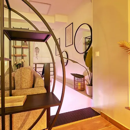 Loods Cinema - Florian Apartment